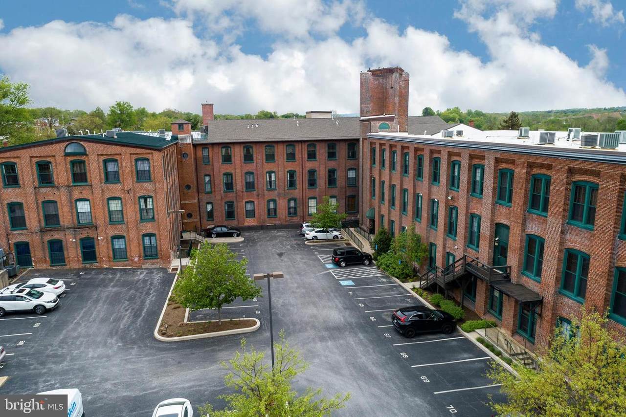 200 Lincoln Avenue - Photo 1