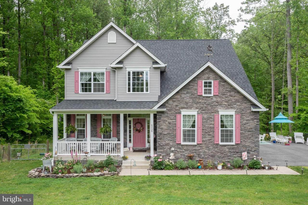 4335 Pleasant Court - Photo 1