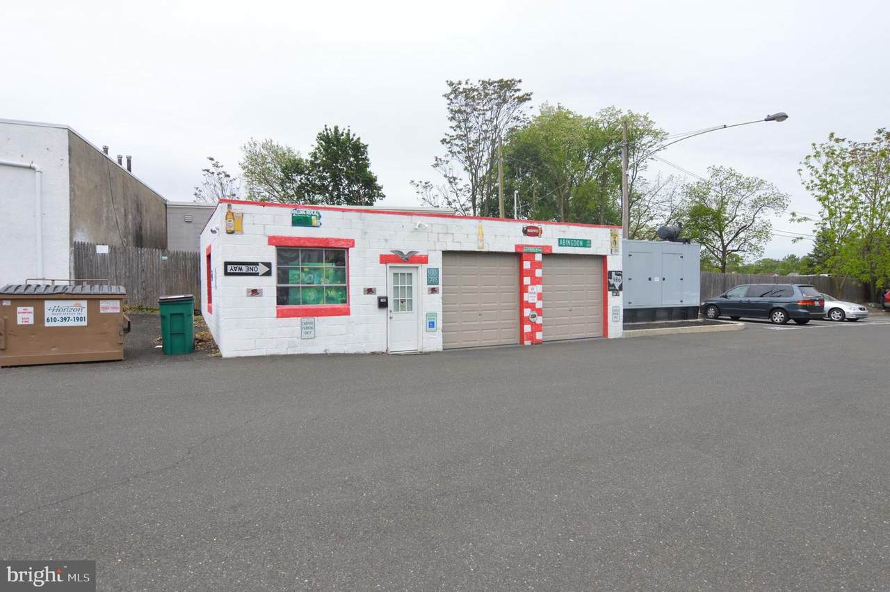 216 York Road - Photo 1