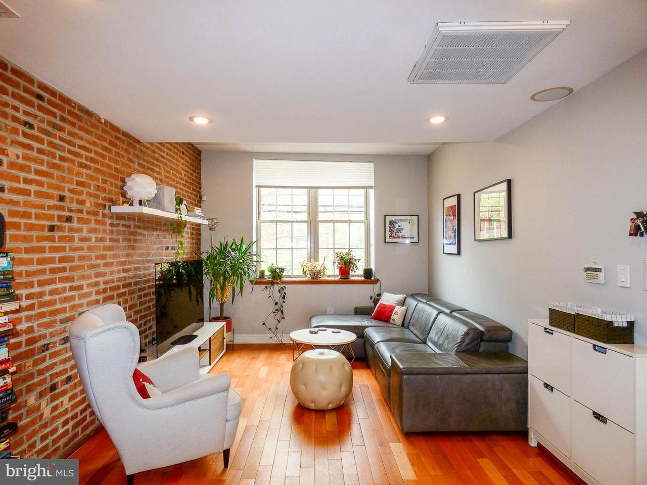810 2ND Street - Photo 1