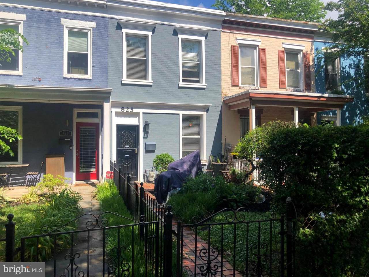 825 9TH Street - Photo 1