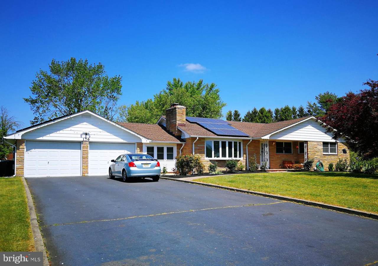 176 Line Road - Photo 1