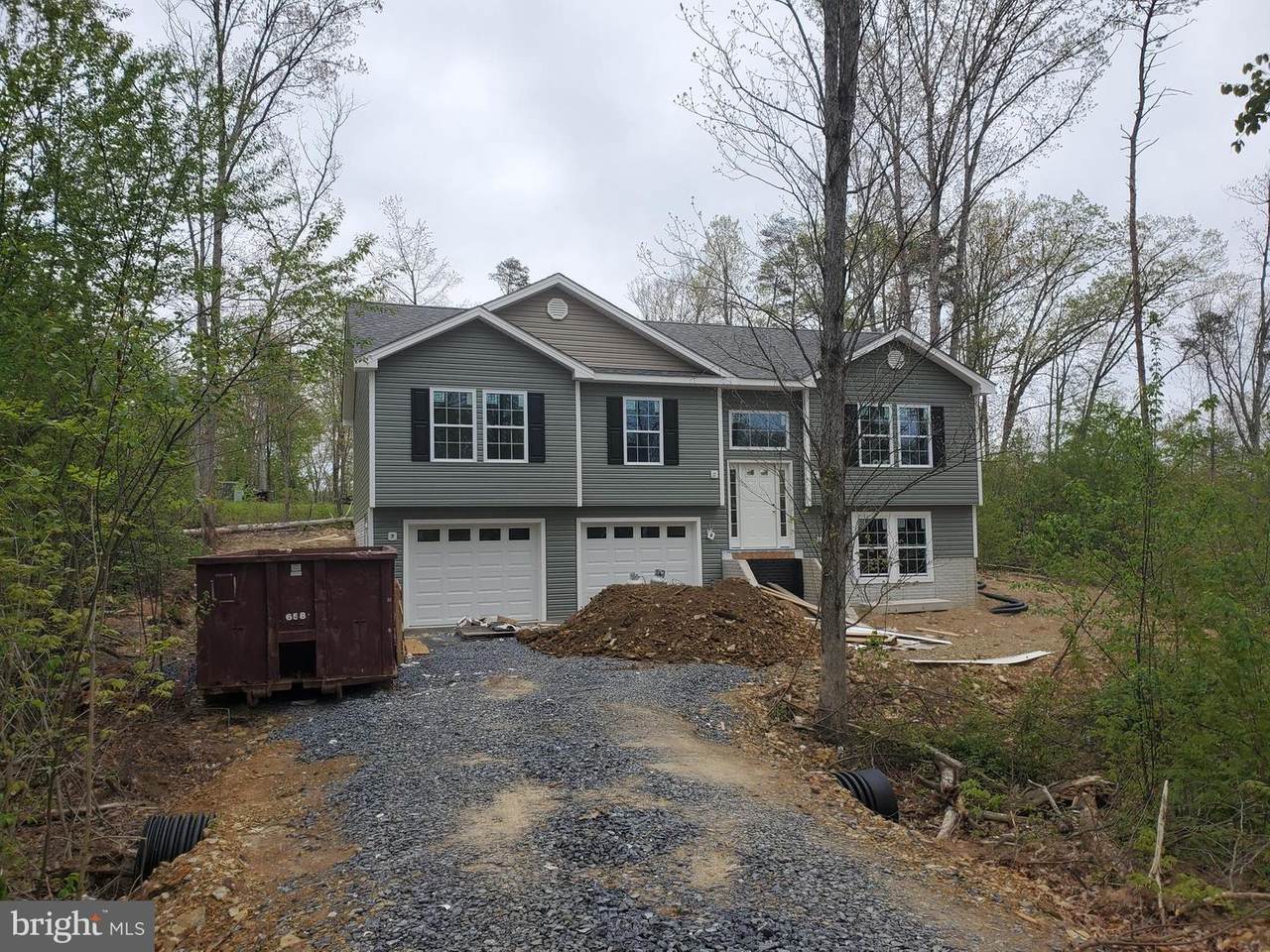 51 Bacon Court East - Photo 1