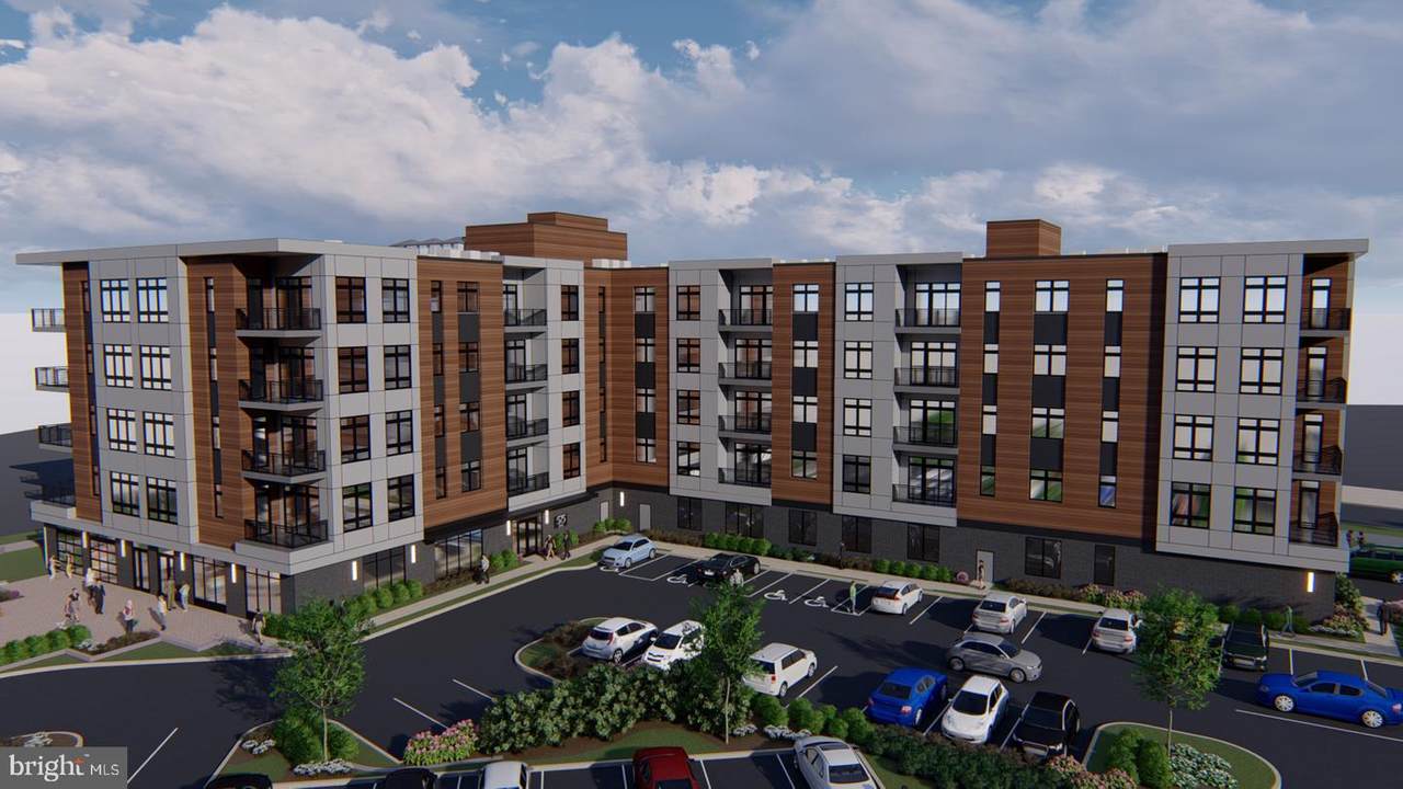 575 Goddard Boulevard - Photo 1
