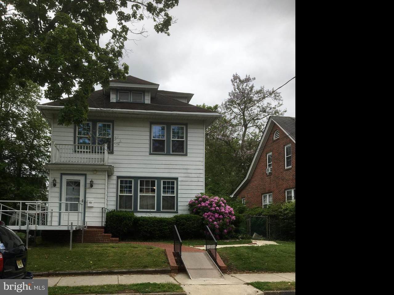 2 9TH Street - Photo 1
