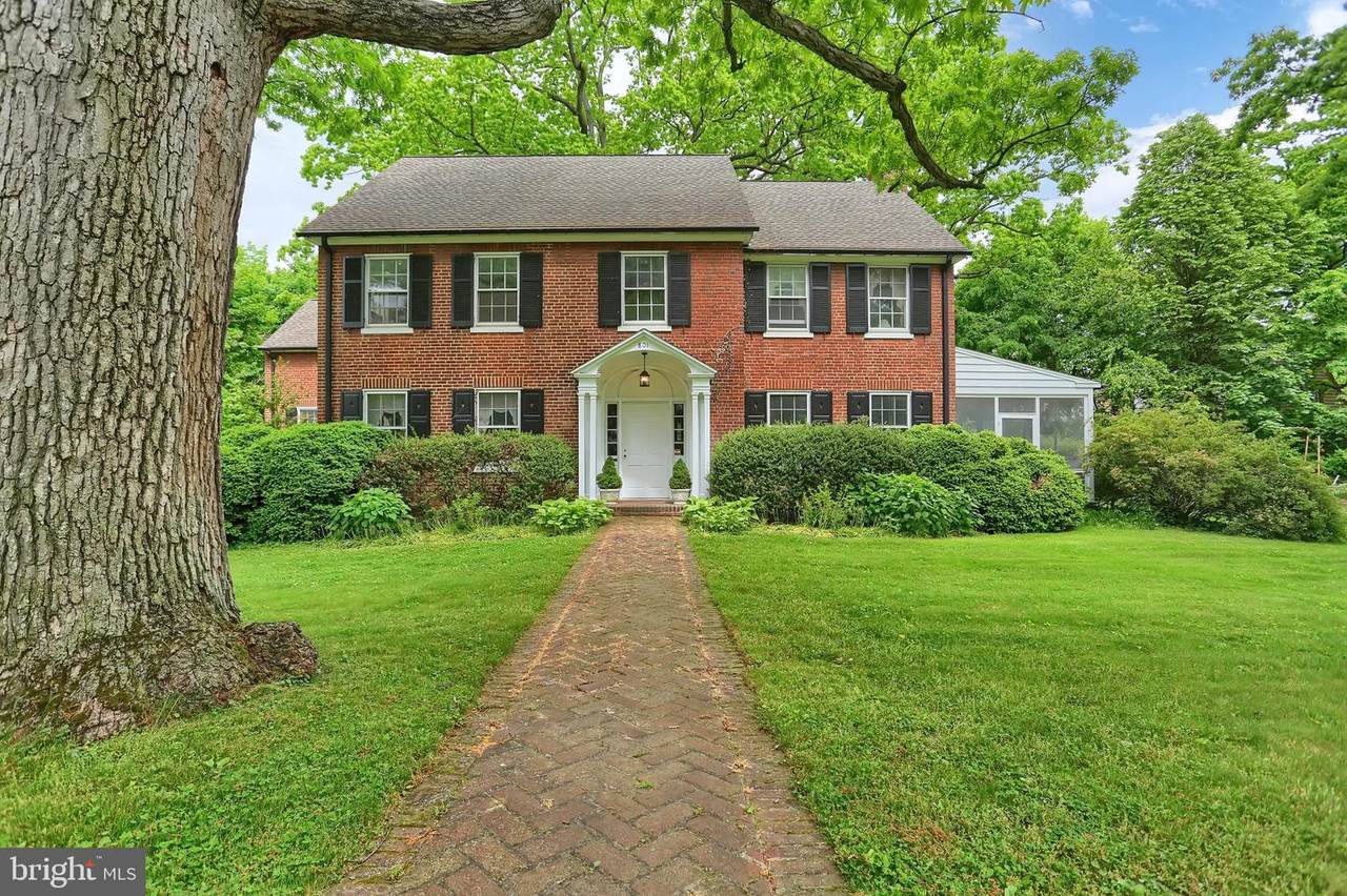 801 Edgar Avenue - Photo 1
