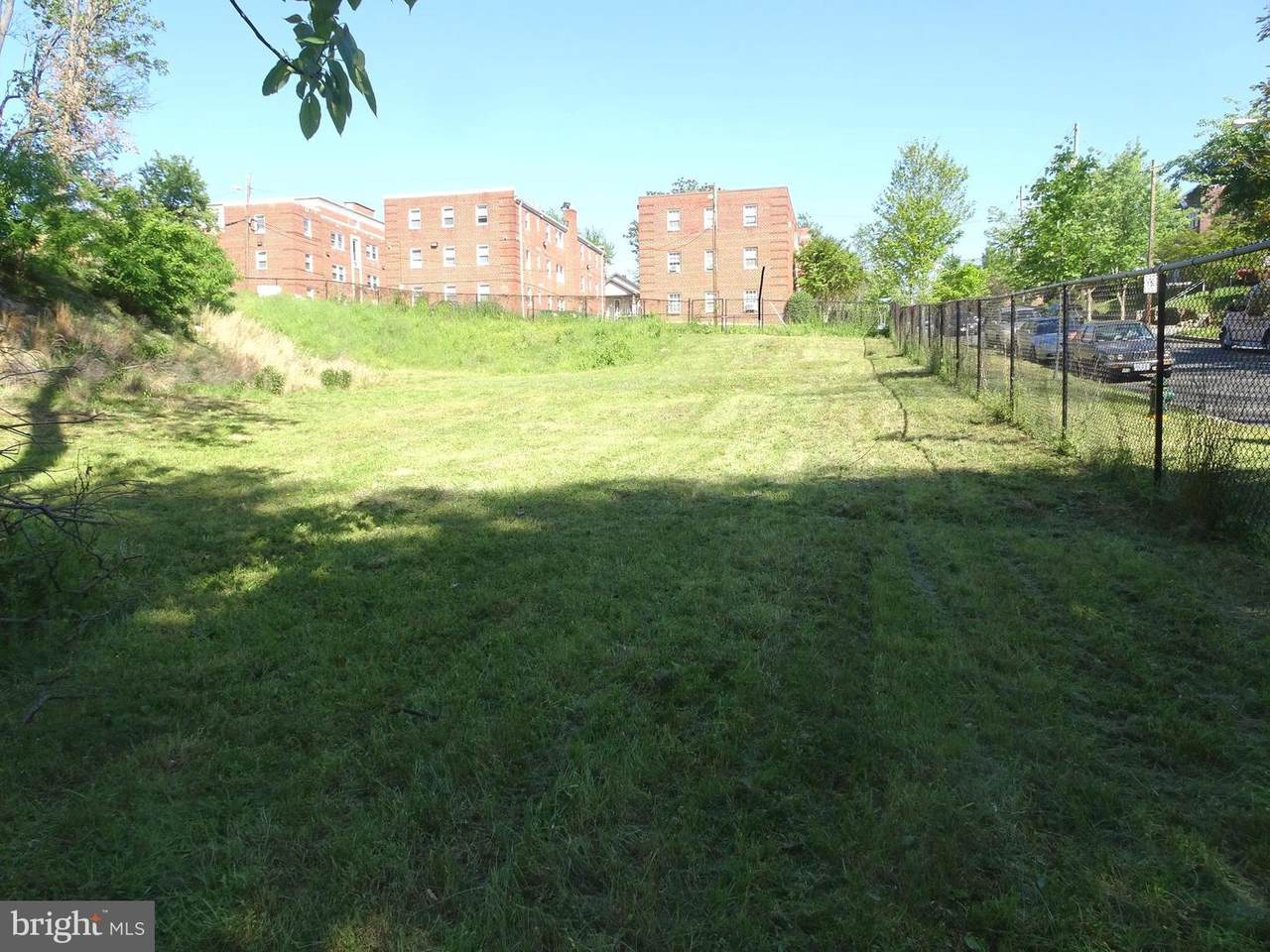 141 Raleigh Street - Photo 1