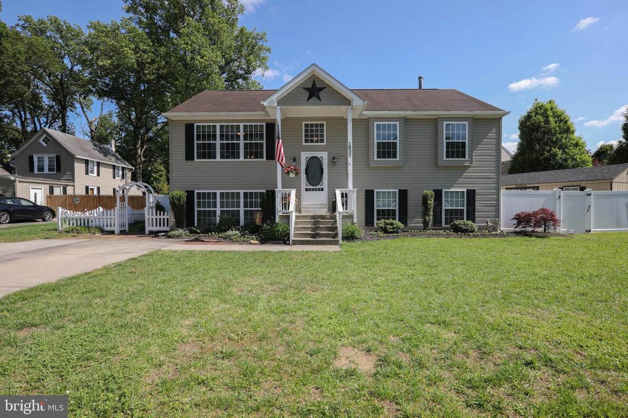 1837 2ND Street - Photo 1
