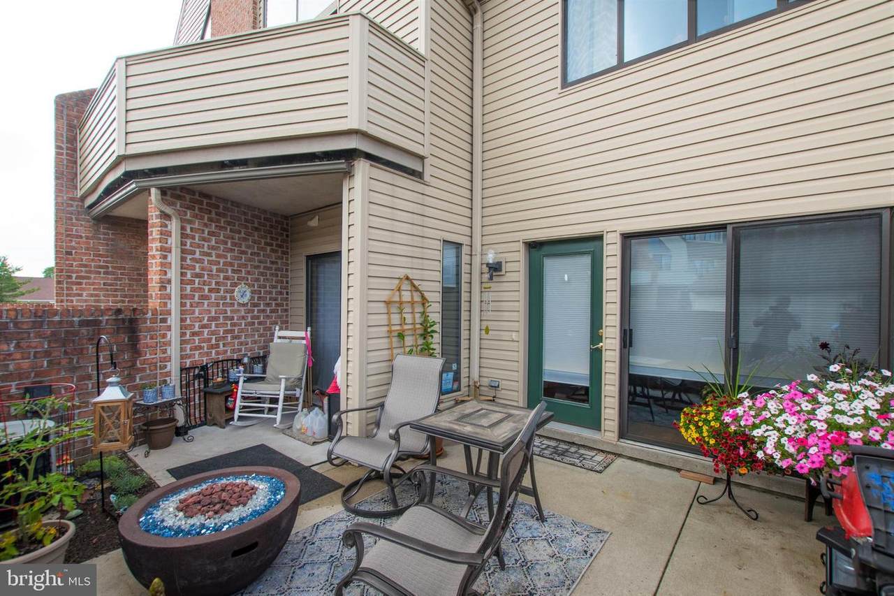612 Cherrington Drive - Photo 1