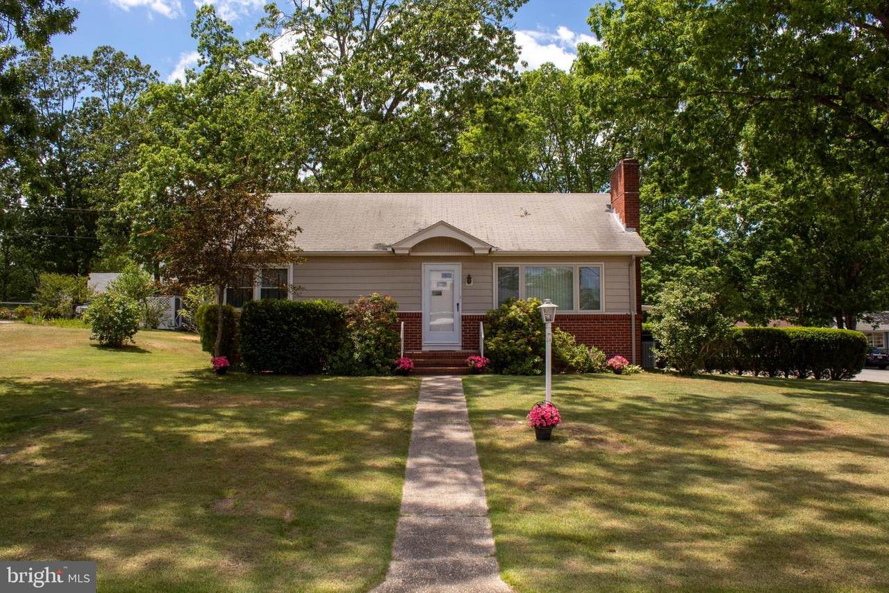 200 Ginger Avenue - Photo 1
