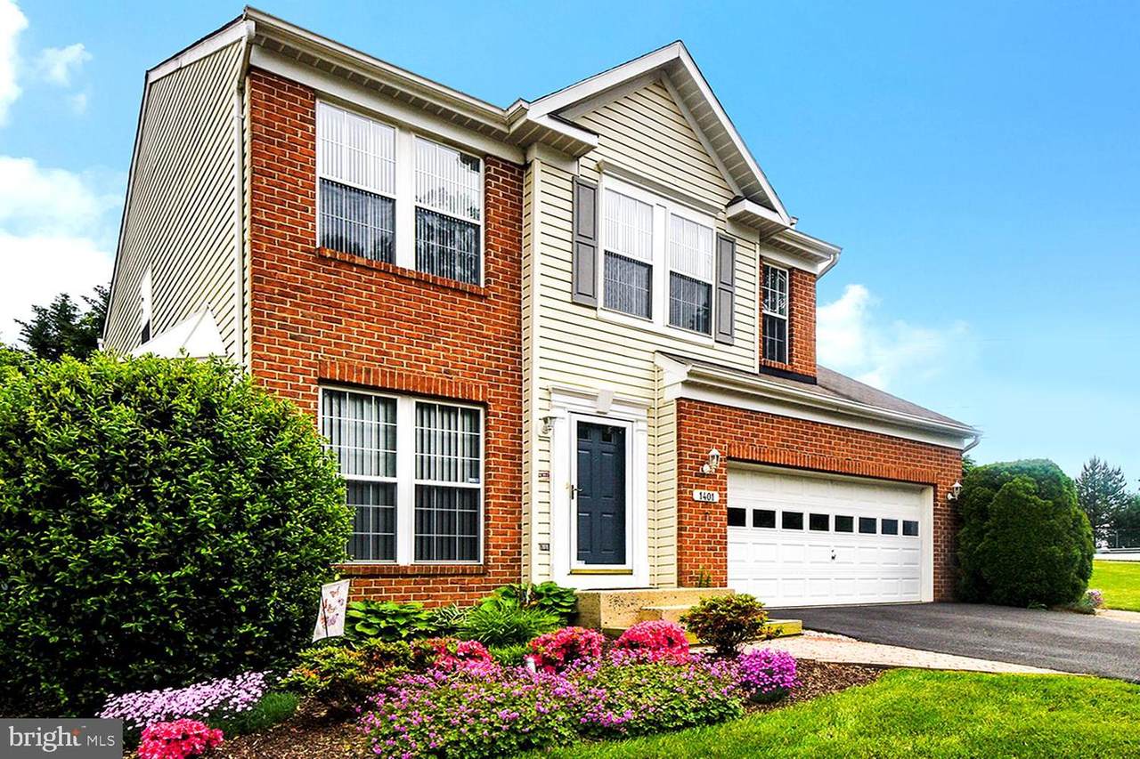 1401 Bretton View Road - Photo 1
