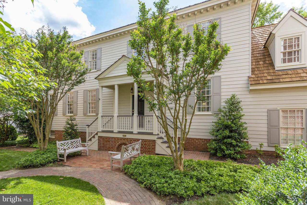 9902 Palace Green Way - Photo 1