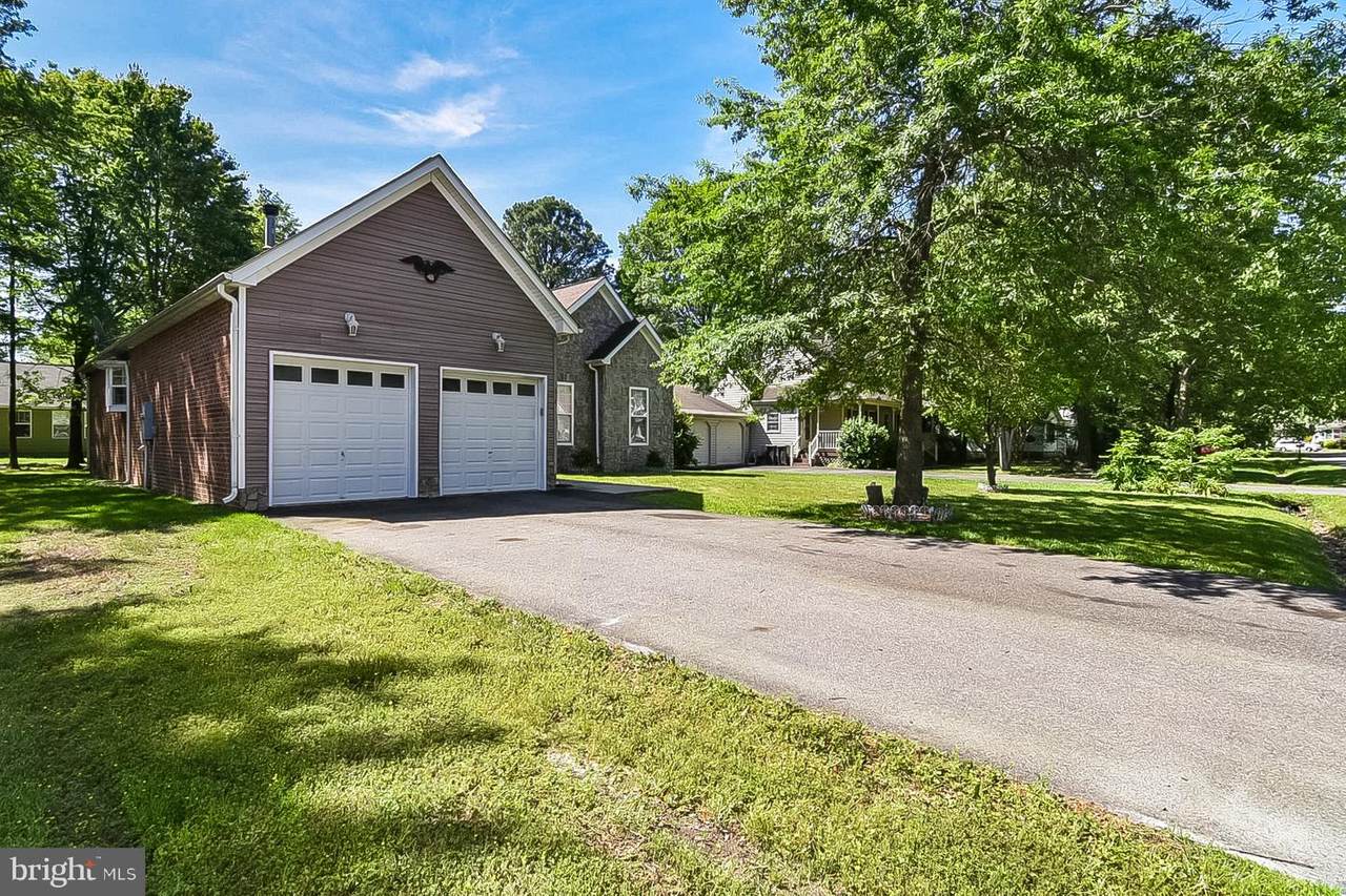210 Azalea Road - Photo 1