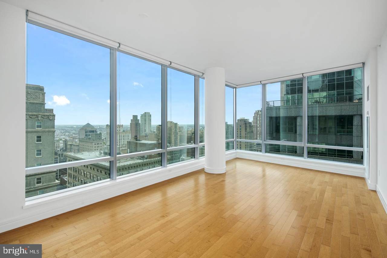 1414 Penn Square - Photo 1