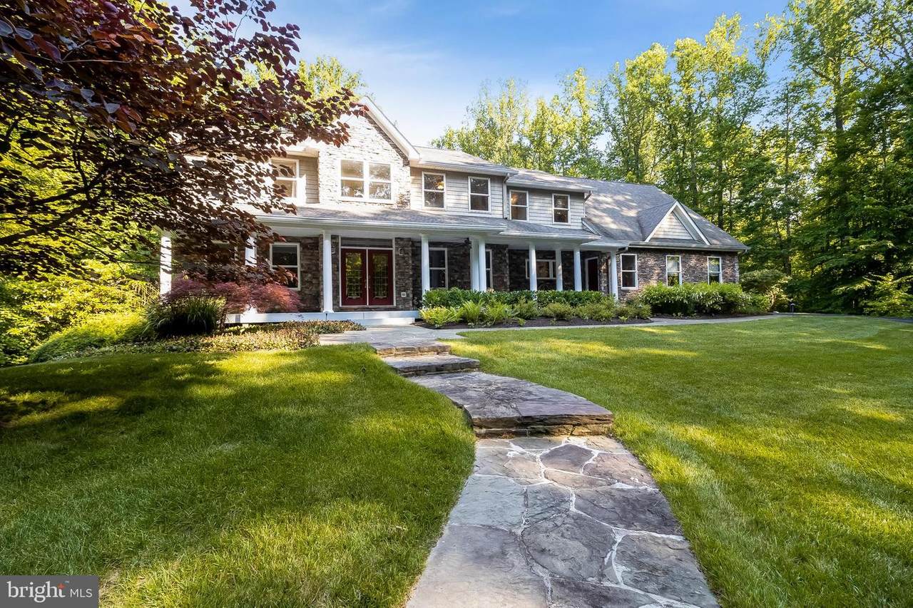 3925 Park Place - Photo 1