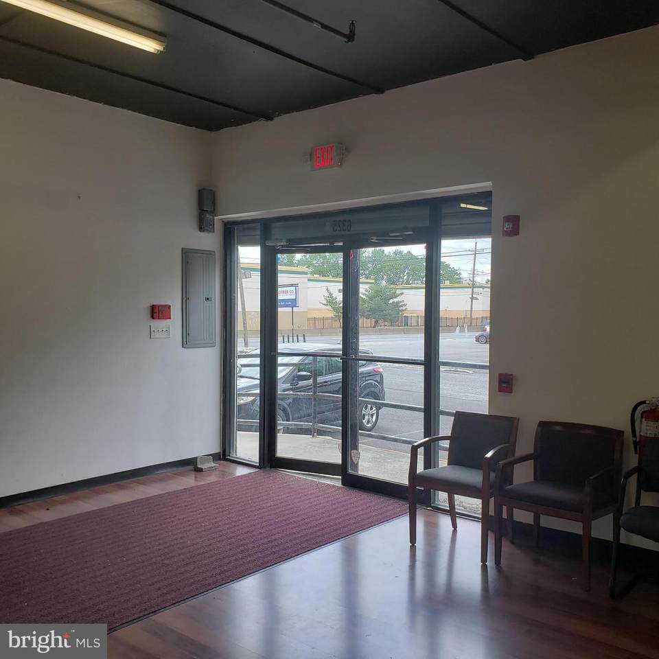 6325 Crescent Boulevard - Photo 1