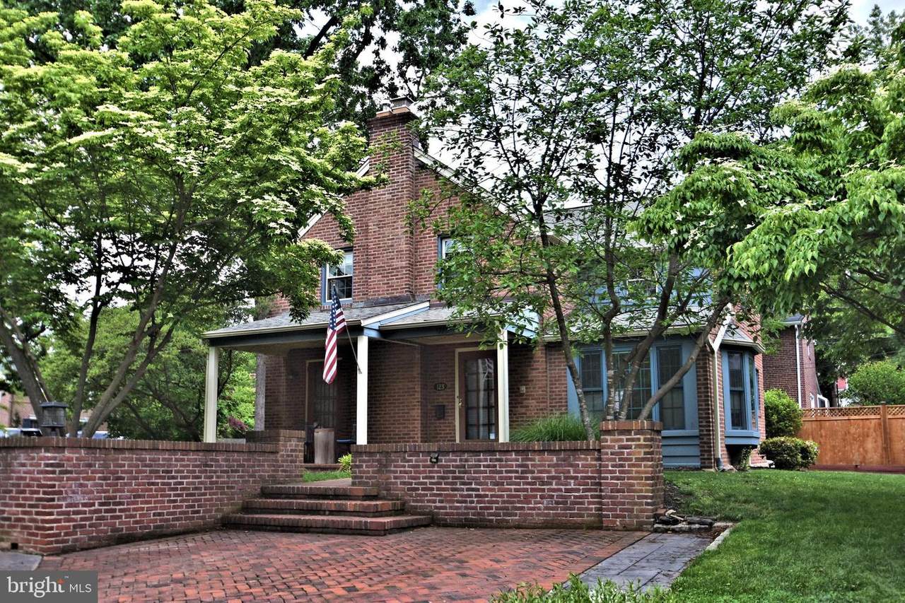 123 Buckingham Drive - Photo 1