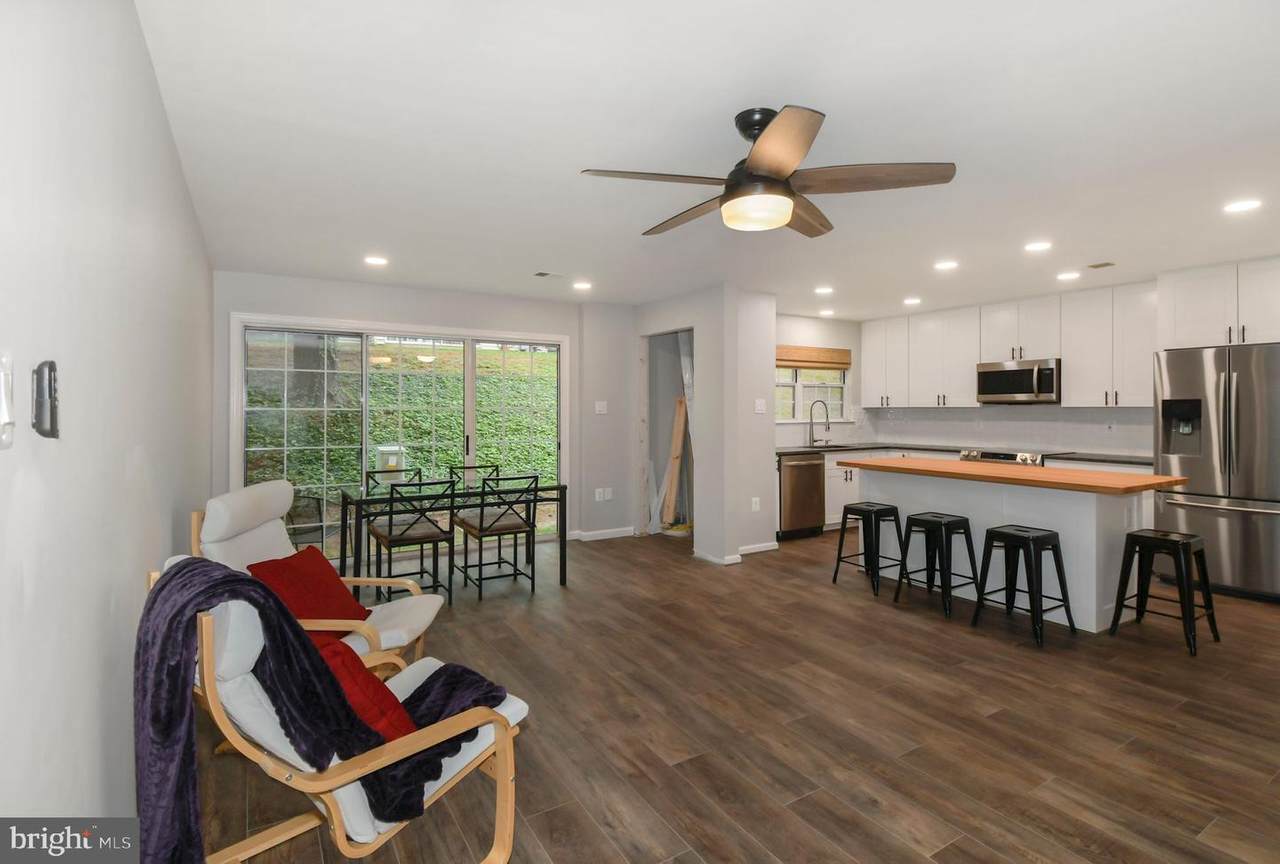 12112 Green Leaf Court - Photo 1