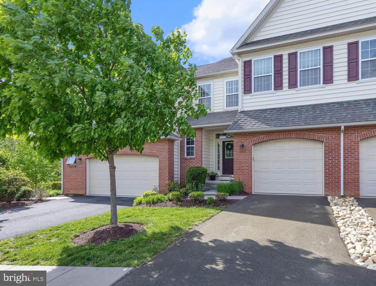 283 Deepdale Drive - Photo 1