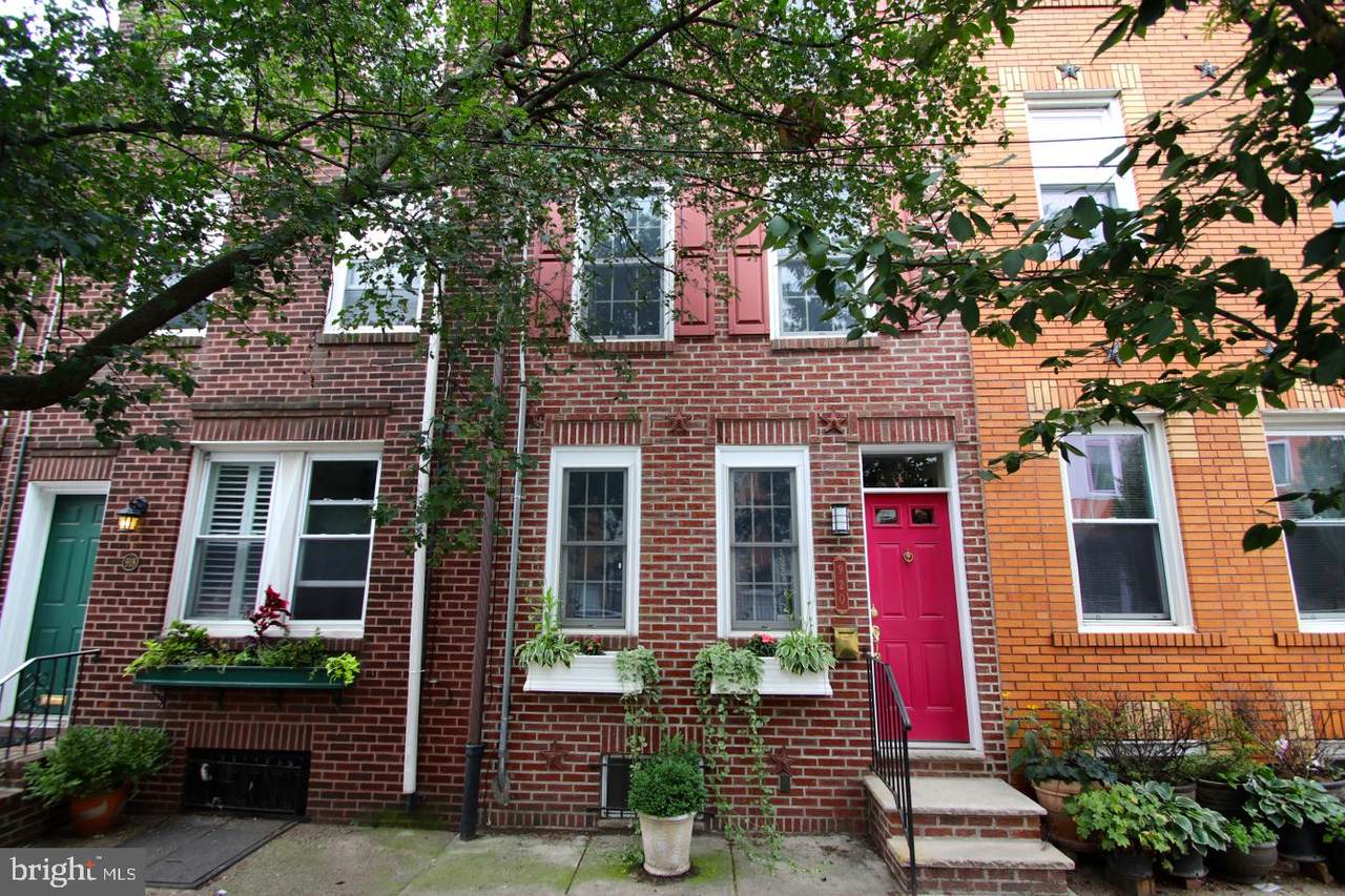 920 Ellsworth Street - Photo 1