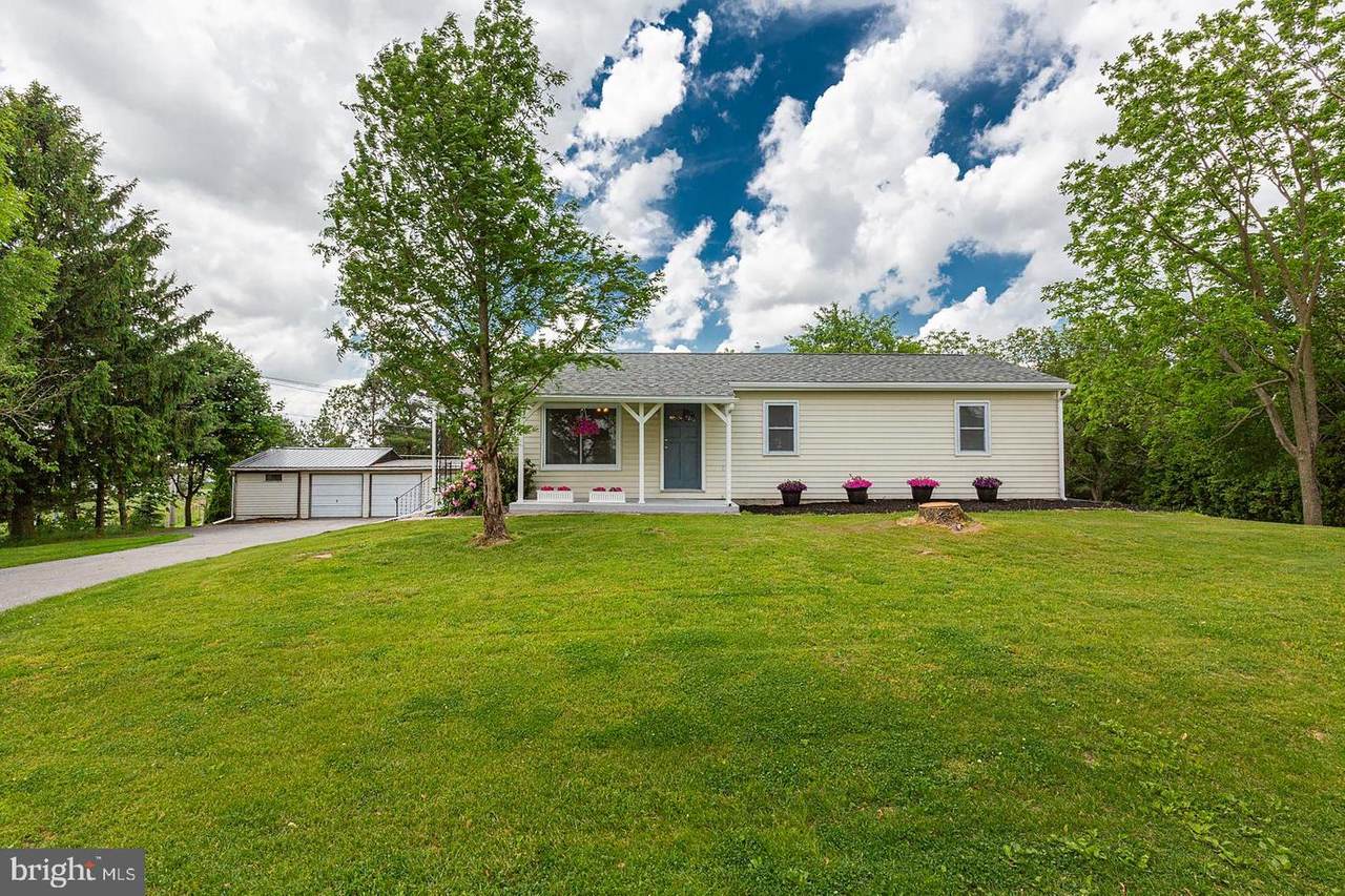 994 Hill Street - Photo 1