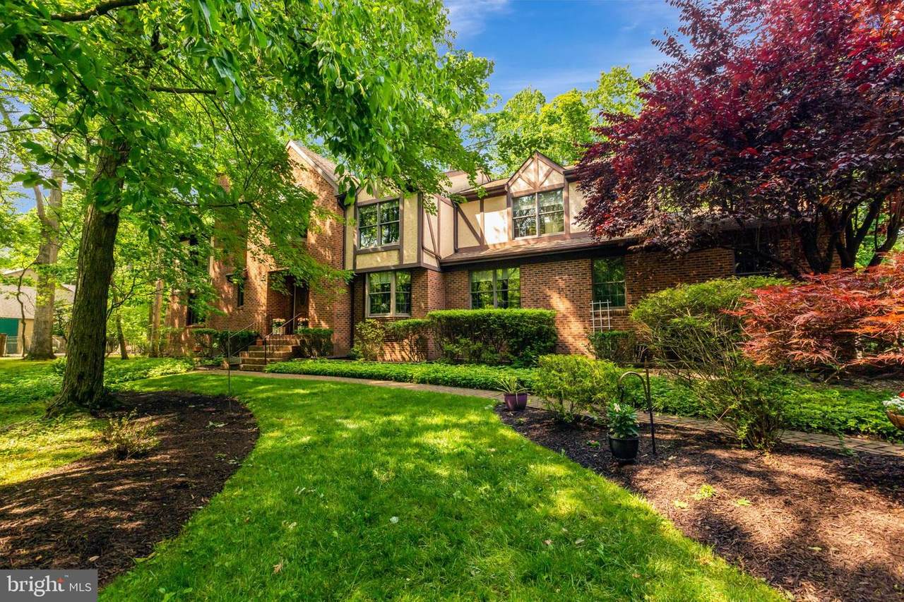 110 Saddlebrook Court - Photo 1