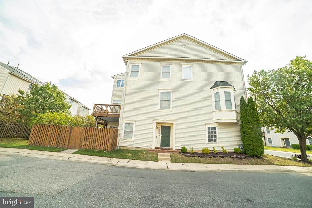 1112 Carbondale Way - Photo 1