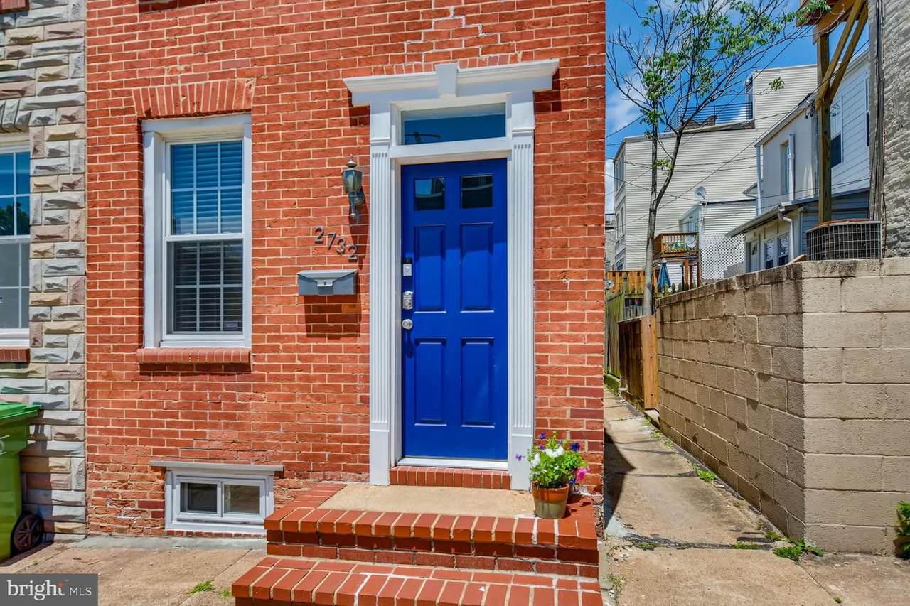 2732 Dillon Street - Photo 1