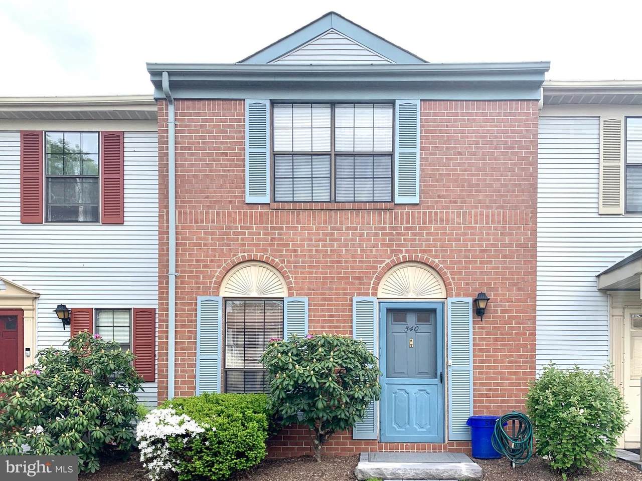 540 Manchester Court - Photo 1