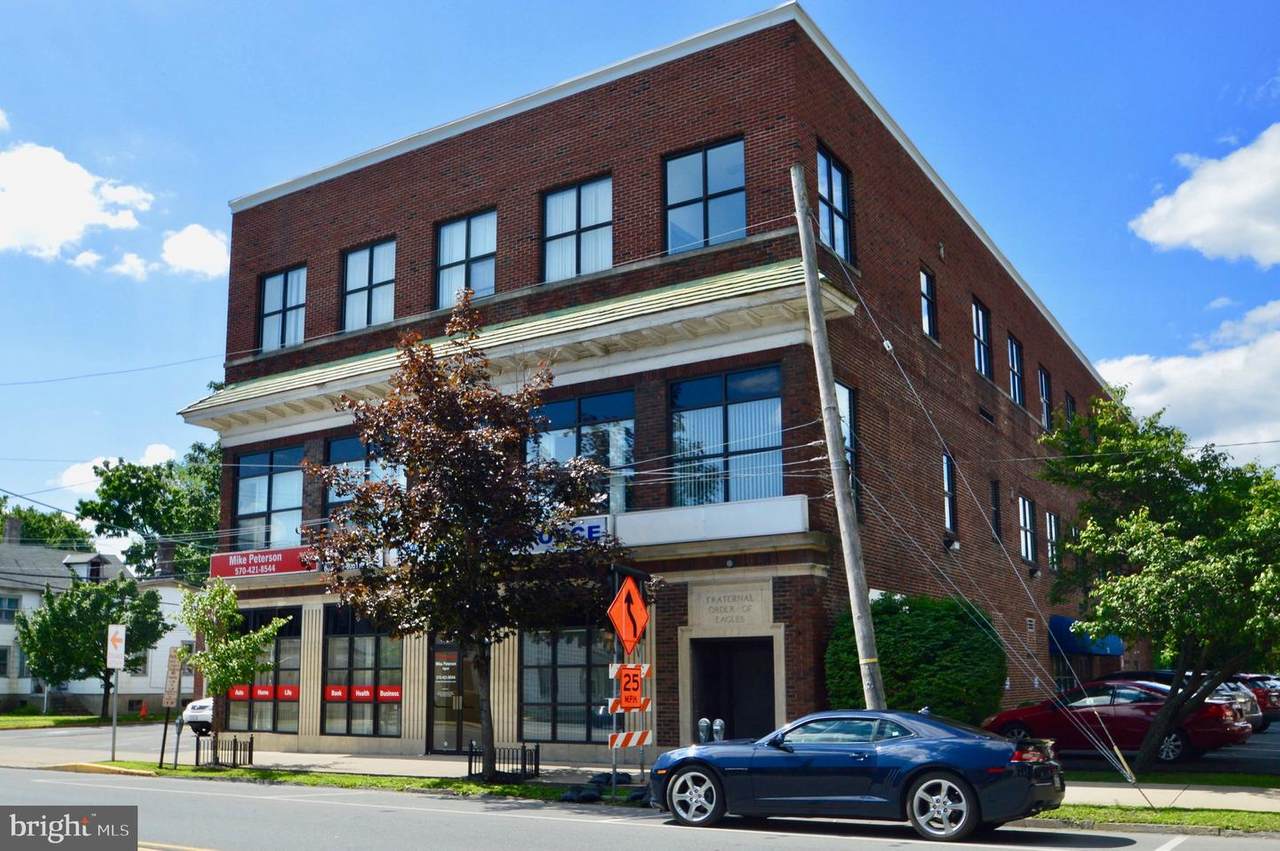 912 Main Street - Photo 1