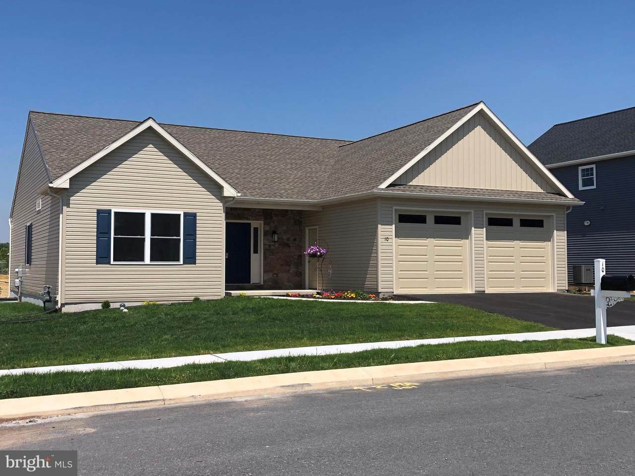 22 Stoneybrook Lane - Photo 1