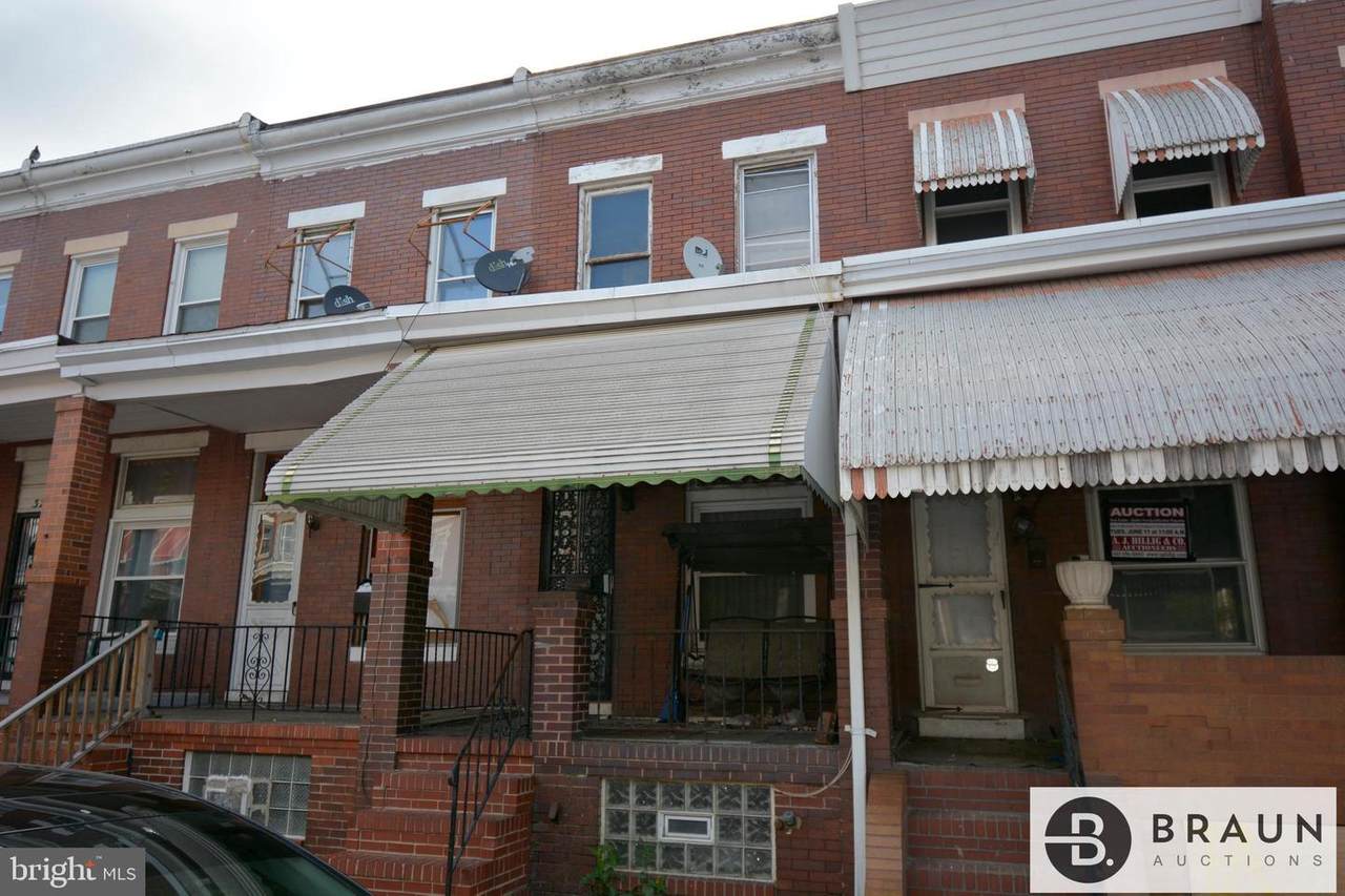 321 Robinson Street - Photo 1