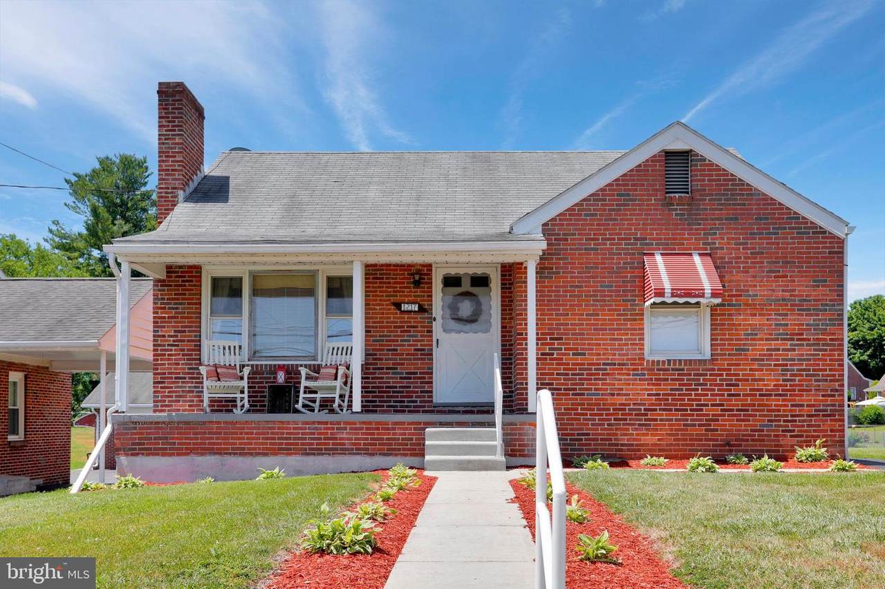 1217 Salem Avenue - Photo 1