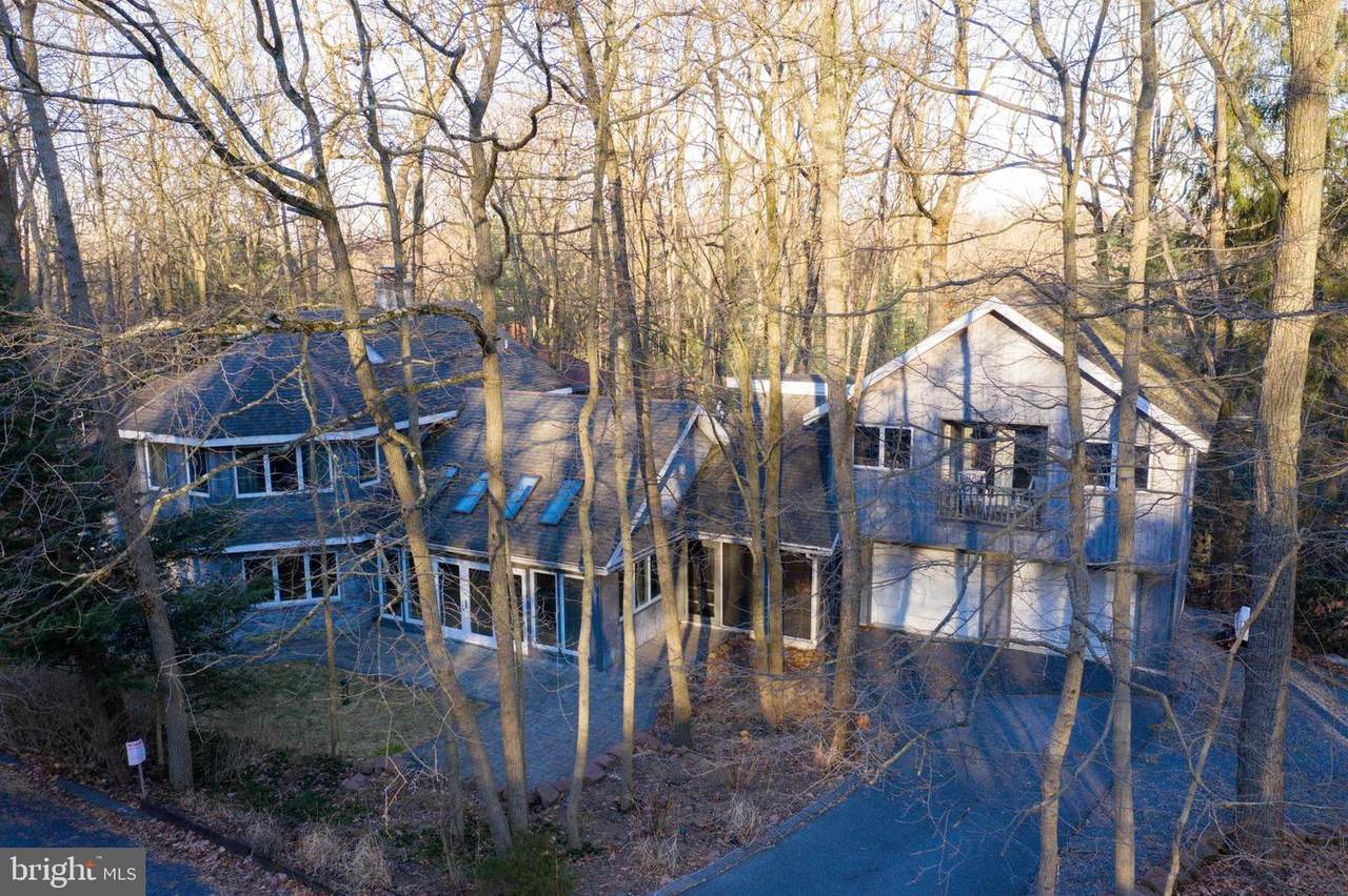 201 Lebanon Avenue - Photo 1