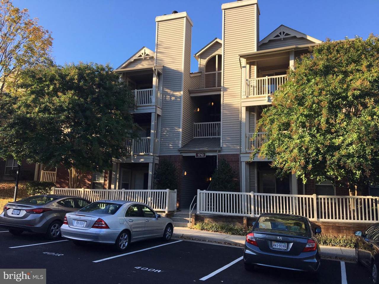 1710 Abercromby Court - Photo 1