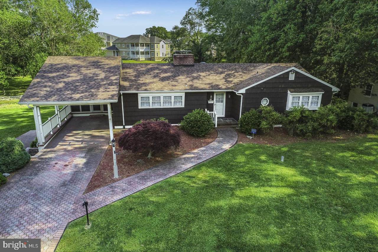 88 Lynnhaven Drive - Photo 1