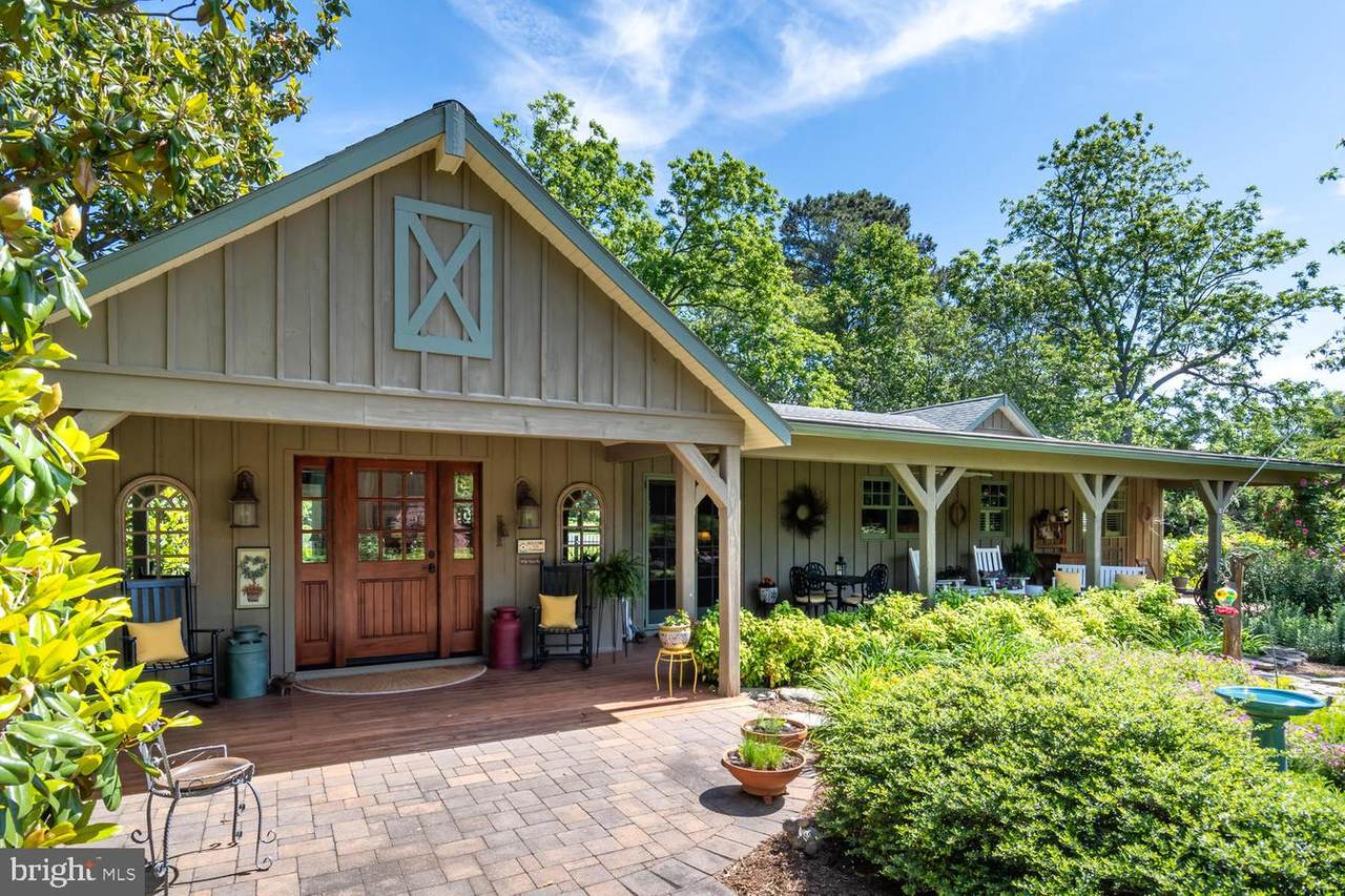 28700 Edgemere Road - Photo 1