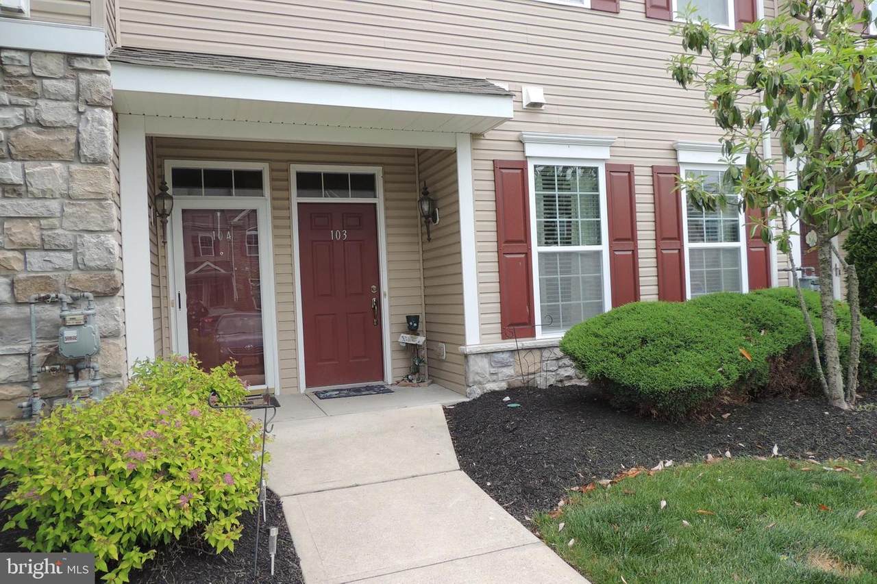 103 Raphael Court - Photo 1