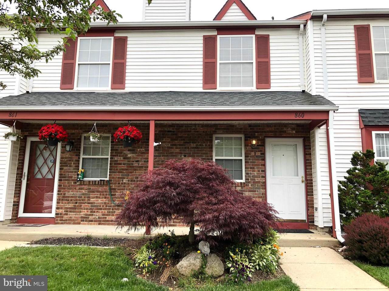 860 Dante Court - Photo 1