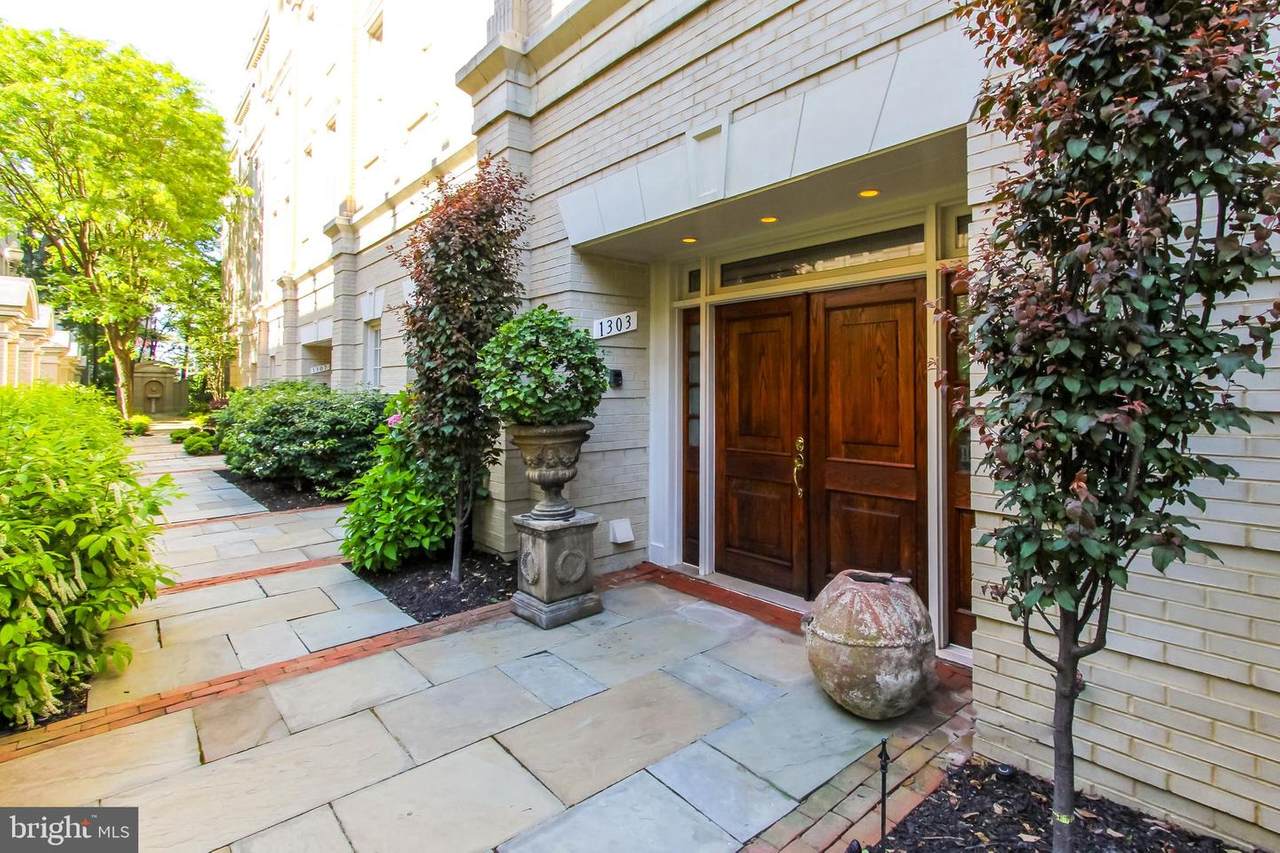 1303 14TH Street - Photo 1