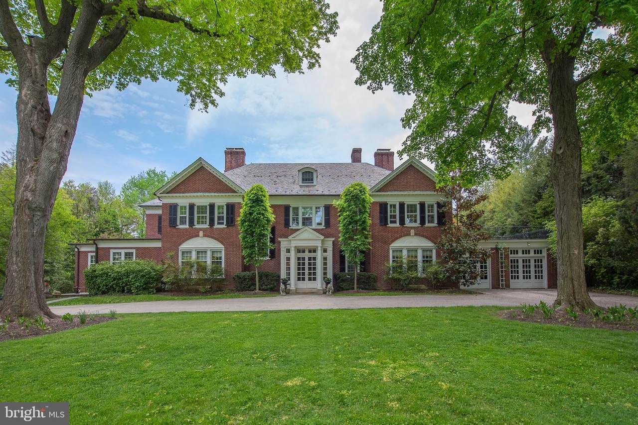 422 Moreland Avenue - Photo 1
