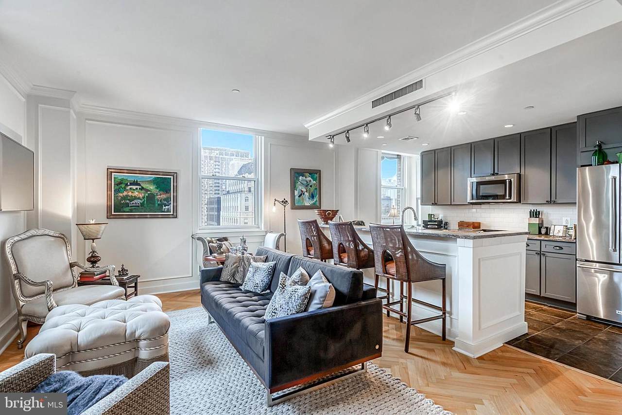 111 15TH Street - Photo 1