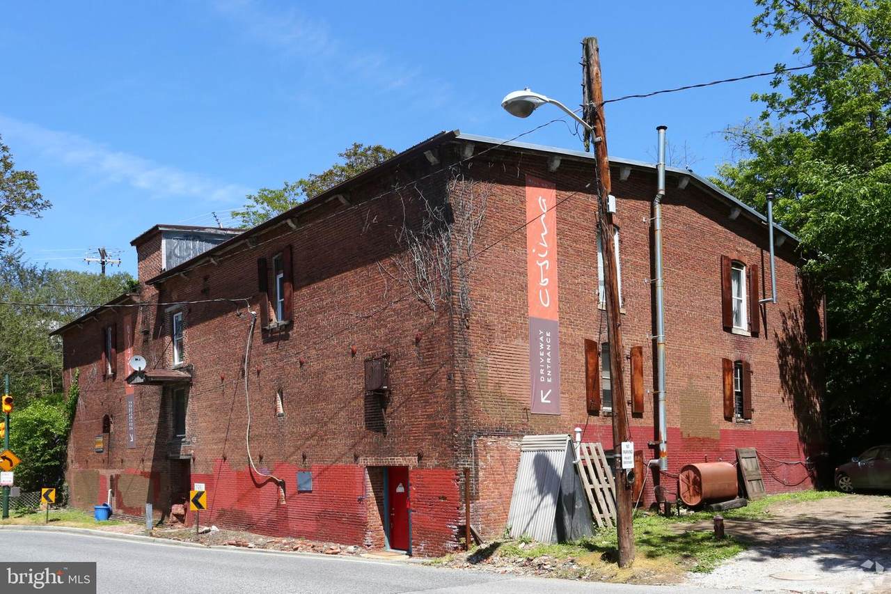 2981 Falls Road - Photo 1