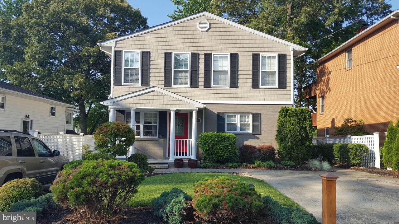 1264 Washington Drive - Photo 1