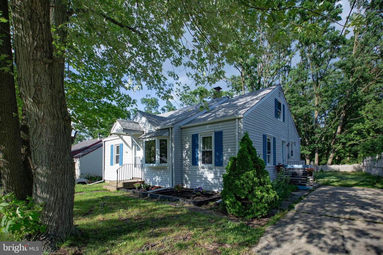 29 Carolina Avenue - Photo 1