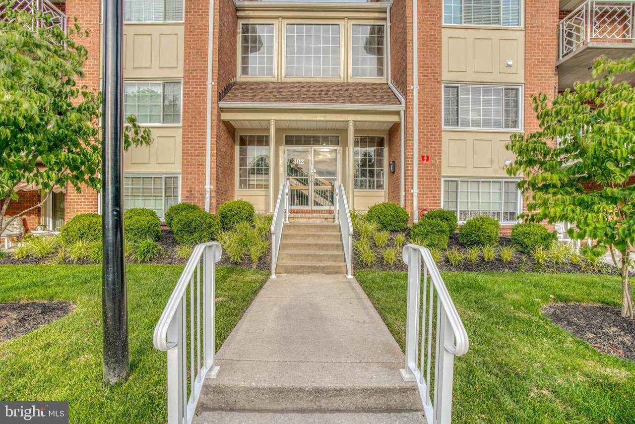 402 Rockfleet Road - Photo 1