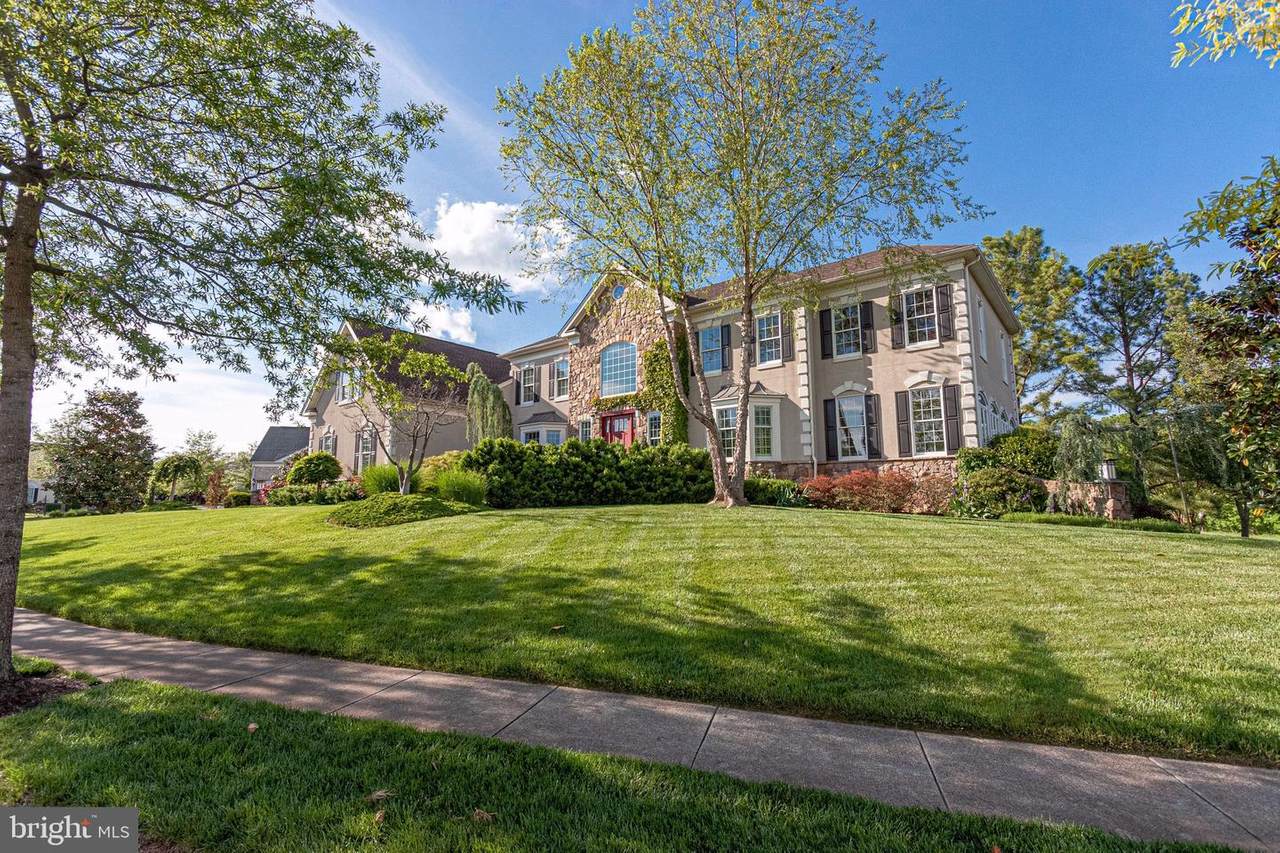 15200 Golf View Drive - Photo 1