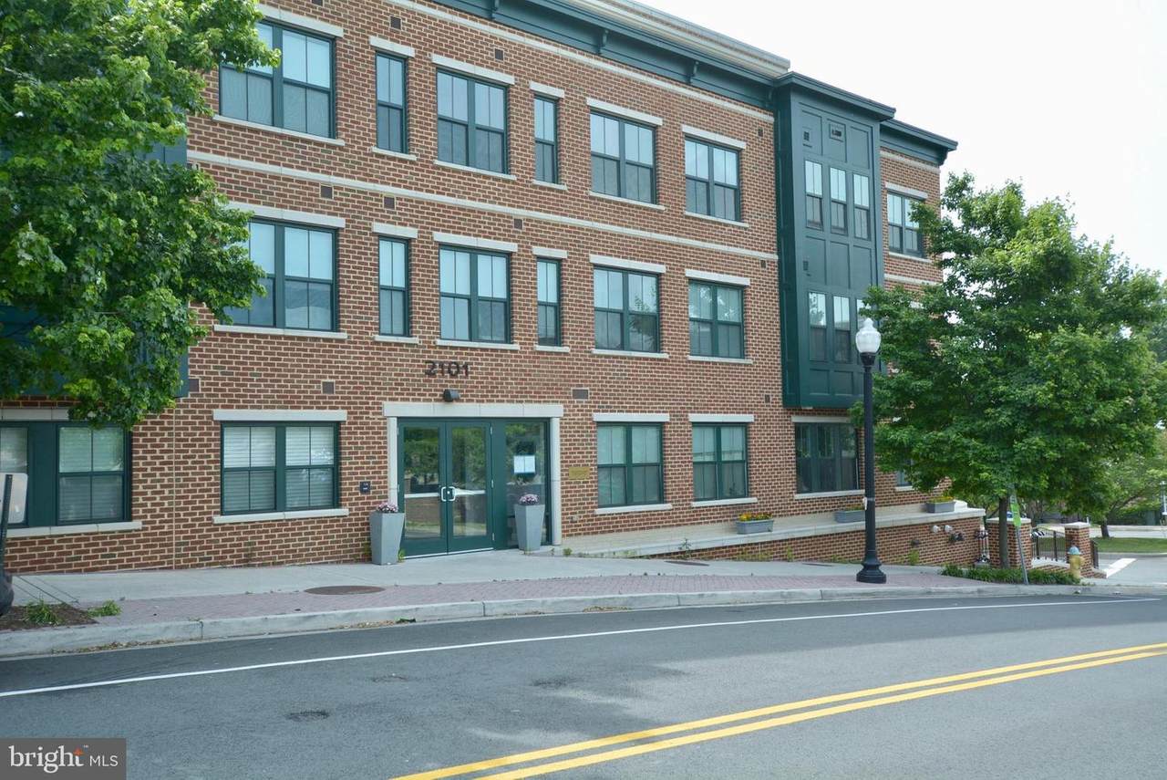 2101 Monroe Street - Photo 1
