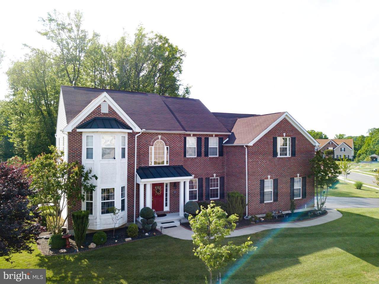 302 Inverary Ct - Photo 1