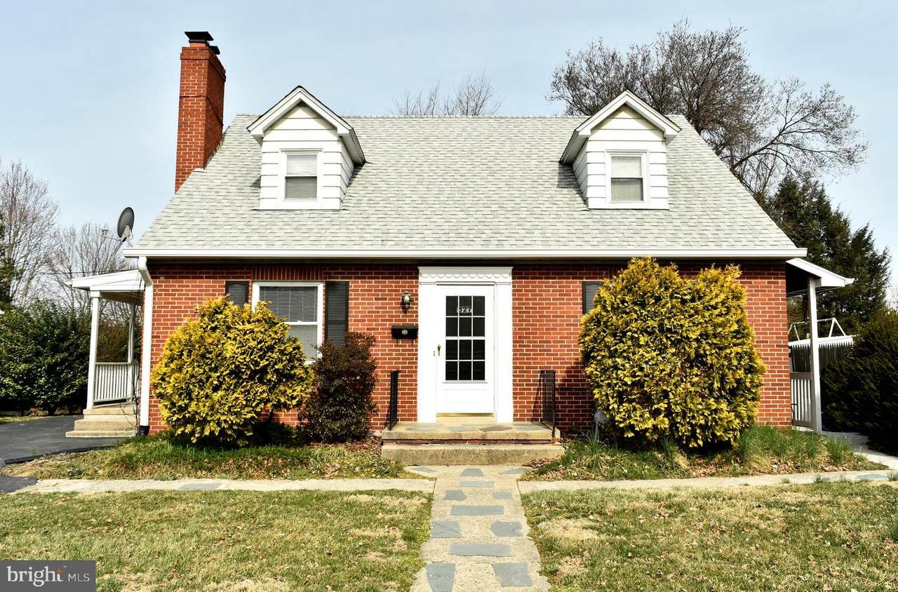627 Biggs Avenue - Photo 1